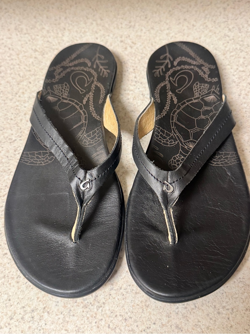 Olukai Onu leather Beach sandals
